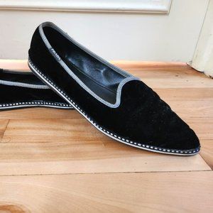 Prada - Blakc velvet Round-Toe Loafers